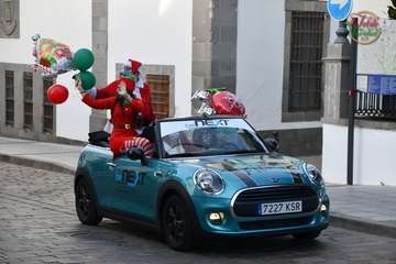 La caravana de Papá Noel inunda Telde de magia y alegría/Francisco Javier Santana.